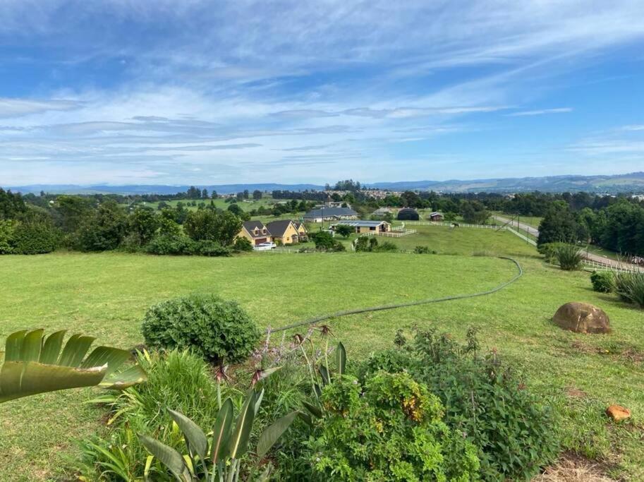 Upmarket Off Grid Cottage On Organic Farm In Secure Estate Howick Bagian luar foto