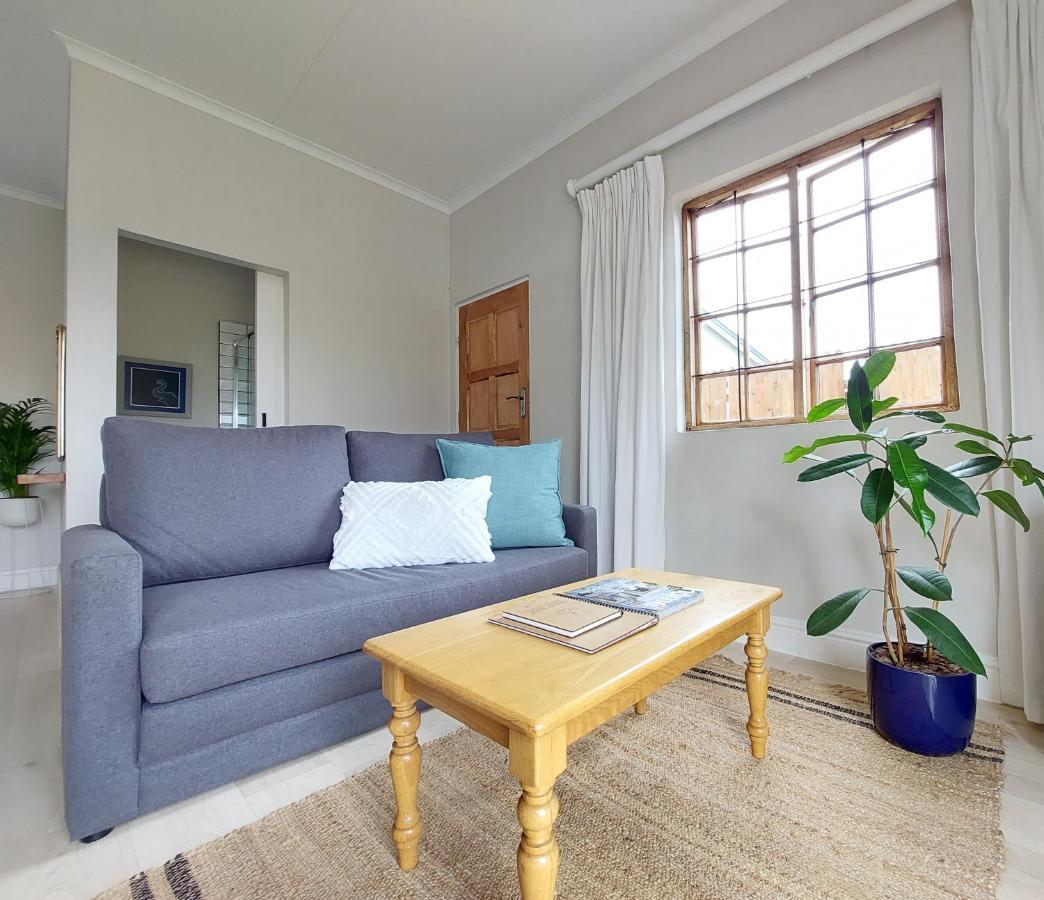 Upmarket Off Grid Cottage On Organic Farm In Secure Estate Howick Bagian luar foto